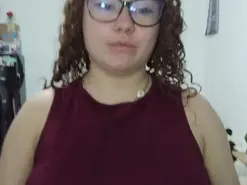 Amateur Adult Webcam of Curly_greeneyed