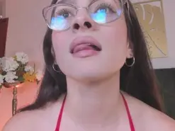 Amateur Live Porn of AndraCyrus