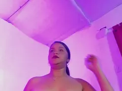 Amateur Live Sex Cam of Ivanna18