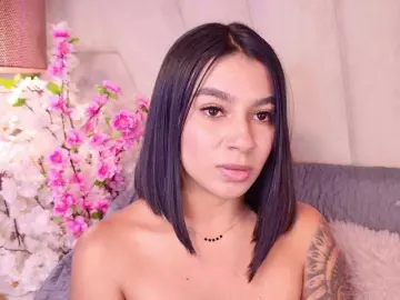 Bongacams Adult Video Chat of Alyssa-Ray