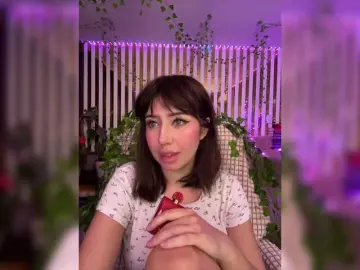Bongacams Adult Video Chat of MiaLiaHot