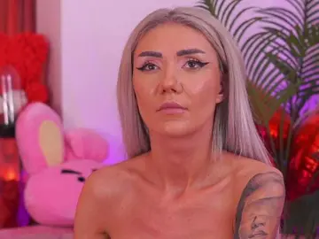 Bongacams Watch Live Sex Cams of TheFallingAngel