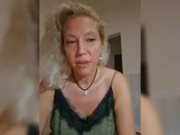 Bongacams Best Webcam of MoonKitten