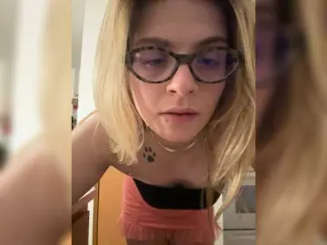 Bongacams Sex Cam of ReneeAnderson