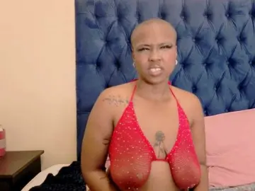 Bongacams Free Porn Cam of QueenKarmaX