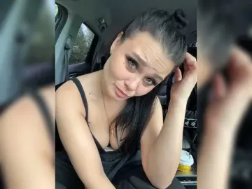 Bongacams Free Porn Cam of Paratrax