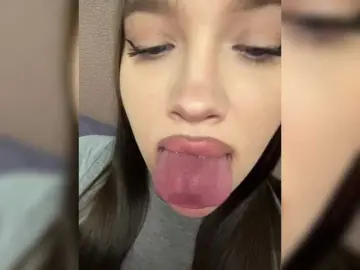 Bongacams Live Porn of Glossmixdoll
