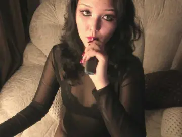 Bongacams Live Sex Cam of redrabbitsss