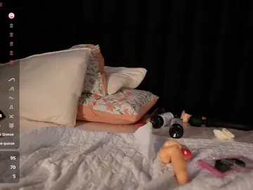 Bongacams Watch Live Sex Cams of naughtyyindiann