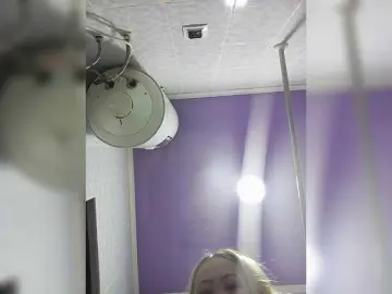 Bongacams Watch Live Sex Cams of Qweentis