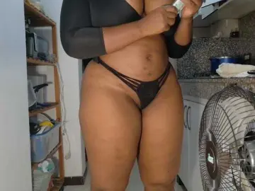 Bongacams Adult Video Chat of LiraRusso1