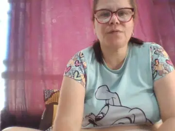 Bongacams Nude Webcam of lucianamaster
