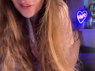 Bongacams Best live sex cam show of CandyBoom