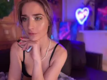 Bongacams Free Live Porn of CandyBoom