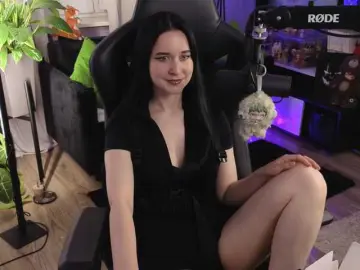 Bongacams Sex Cam of KiraLiLime