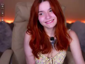 Bongacams Best live sex cam show of RedShinee