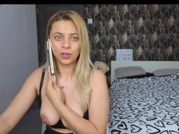 Bongacams Adult Webcam of CarlaStaceeFun