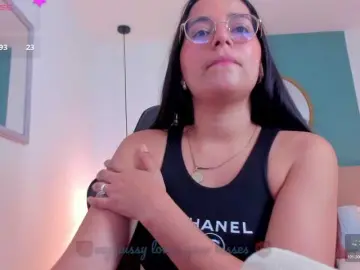 Bongacams Free Live Porn of lucy-blue28