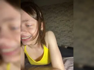 Bongacams Private Sex Chat of 18YoungPussy18