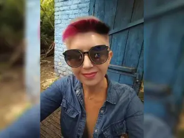 Bongacams Watch Live Sex Cams of BUSINKA-25