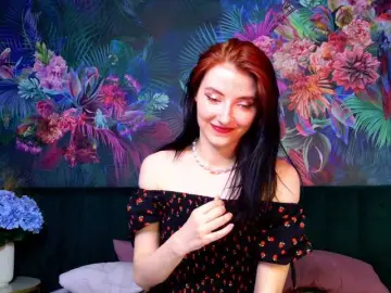 Bongacams Nude Webcam of NicoleLuxe