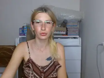Bongacams Best live sex cam show of LunaVibe-V