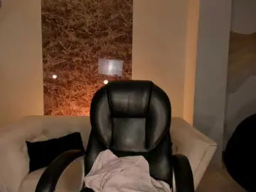 Bongacams Watch Live Sex Cams of BellaStorm1