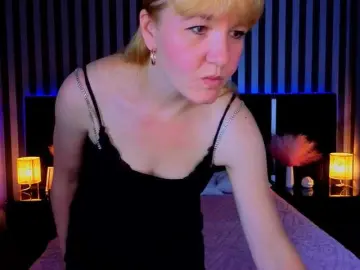 Bongacams Sex Cam of KirraSalute