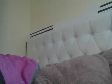 Bongacams Watch Live Sex Cams of Juicygirl98