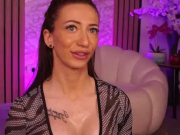 Bongacams Nude Webcam of RubyFever