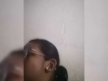 Bongacams Free Porn Cam of IndianBeaut