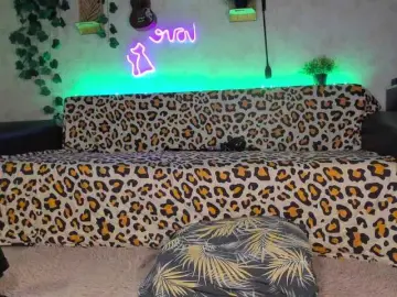 Bongacams Watch Live Sex Cams of RedHurricane