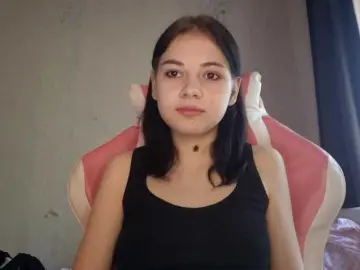 Bongacams Watch Live Sex Cams of MyrnaPlough