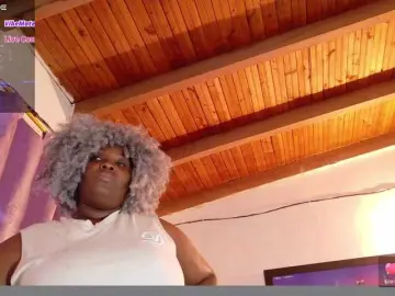 Bongacams Sex Chat of ebony-NeighborMoans
