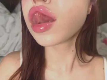 Bongacams Watch Live Sex Cams of Mzxhhh
