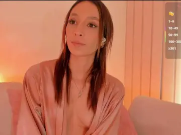 Bongacams Watch Live Sex Cams of Megan-Holly