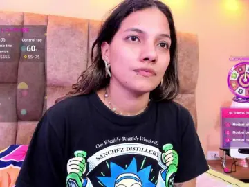 Bongacams Best live sex cam show of EmmaSanchez1