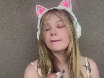 Bongacams Free Porn Cam of JessLuck1