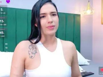 Bongacams Free Porn Cam of AshleyEvans21