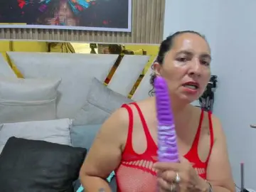 Bongacams Live Sex Cam of Luna-Naughty1