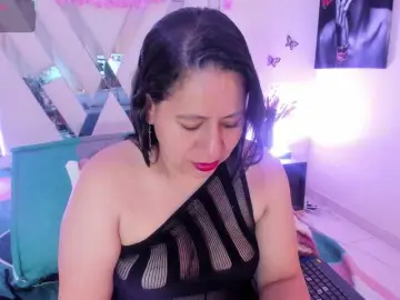 Bongacams Sex Cam of adri-rivera