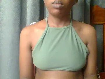 Bongacams Live Sex Cam of Hotchille