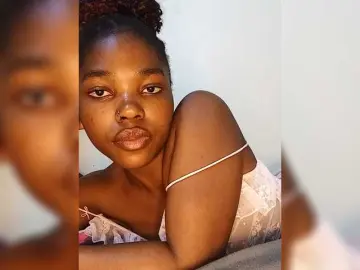 Bongacams Watch Live Sex Cams of Glowgoddes
