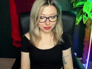 Bongacams Free Live Porn of xxHeidiLove