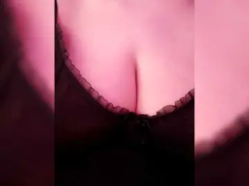 Bongacams Sex Cam of YennSI