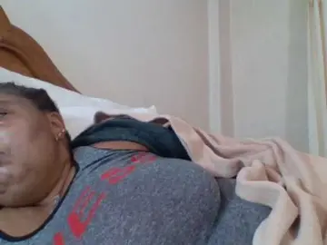 Bongacams Free Porn Cam of pussylips53