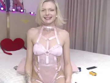 Bongacams Watch Live Sex Cams of Icerebel