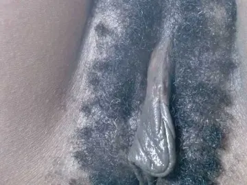 Bongacams Watch Live Sex Cams of Skinybitchx