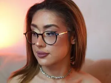 Bongacams Sex Cam of AileenKiss