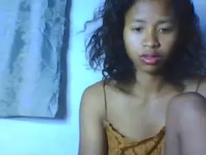 Cam4 Live Sex of Carinajolie